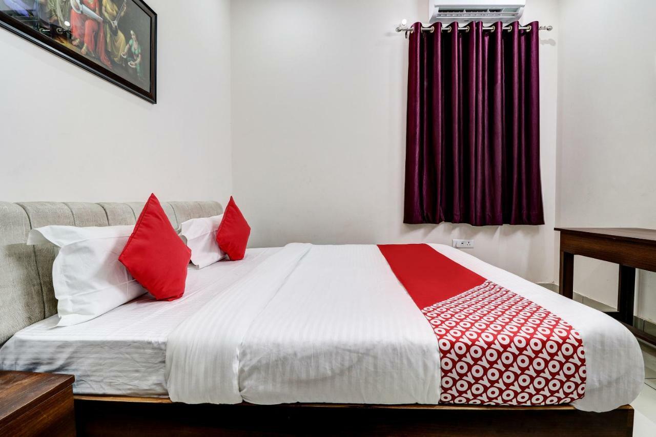 Oyo 38208 Hotel Prakash Kunj Lucknow Eksteriør bilde