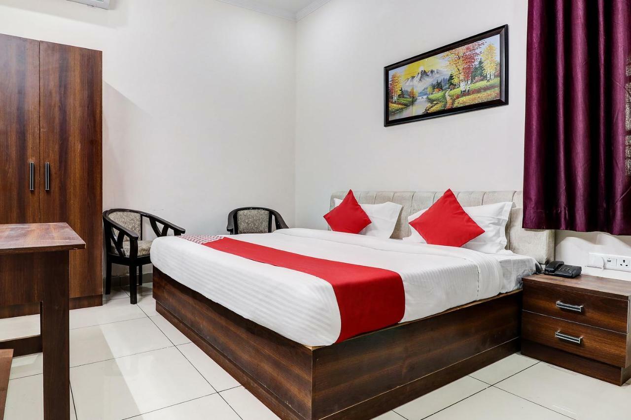 Oyo 38208 Hotel Prakash Kunj Lucknow Eksteriør bilde