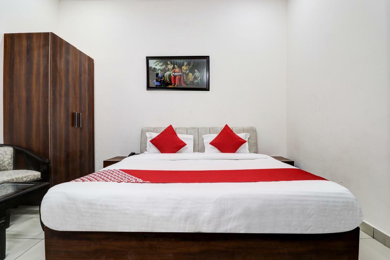 Oyo 38208 Hotel Prakash Kunj Lucknow Eksteriør bilde