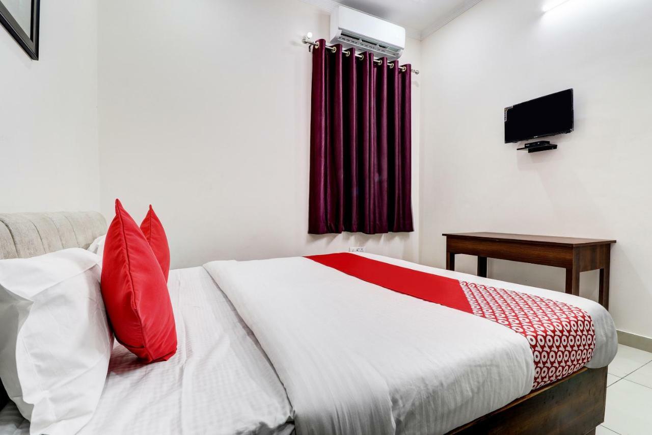 Oyo 38208 Hotel Prakash Kunj Lucknow Eksteriør bilde